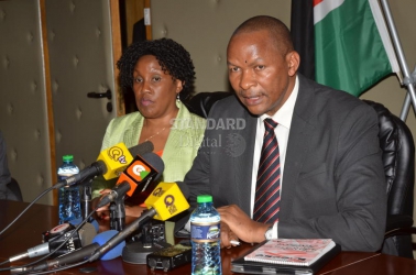 Uhuru appoints tribunal to probe suspended EACC bosses