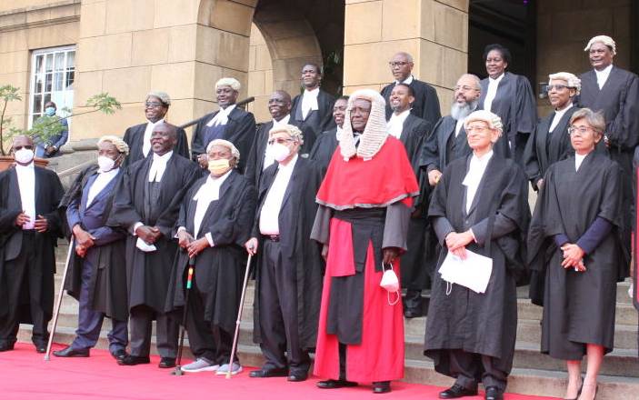 Maraga urges Senior Counsels to “wake up” on national issues