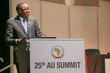 Kenya to lift Somalia cash transfer freeze