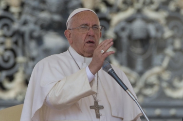 'Come to your senses,' Pope tells terrorists behind Garissa attack