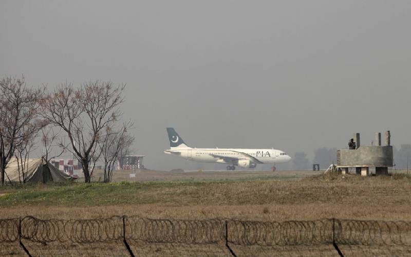 Pakistan Airlines suspends Afghan operations, citing Taliban interference