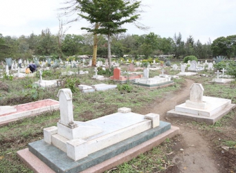 Pension schemes told to invest in cemeteries, embrace diversity