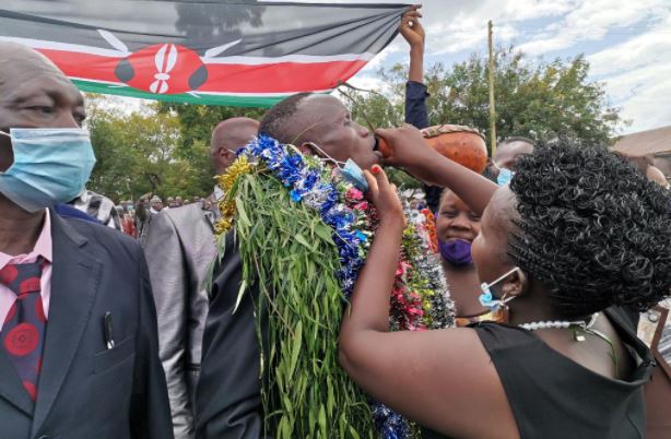 PHOTOS: Kenya’s Kandie given heroic welcome home after smashing Valencia record