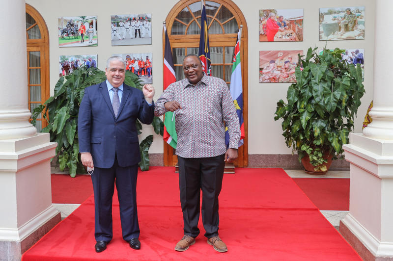 President Uhuru bids farewell to Cuban ambassador Ernesto Diaz