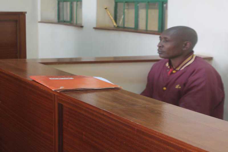 Children tell court how father beheaded their mother