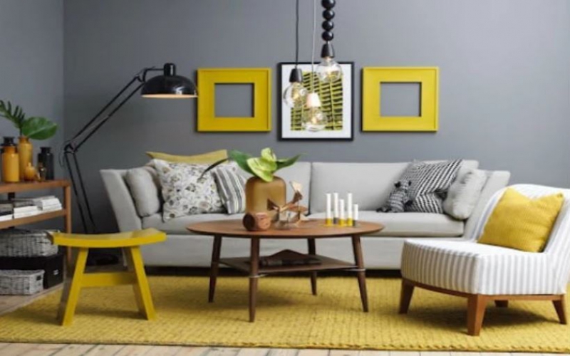 Grey and yellow for an inviting feel