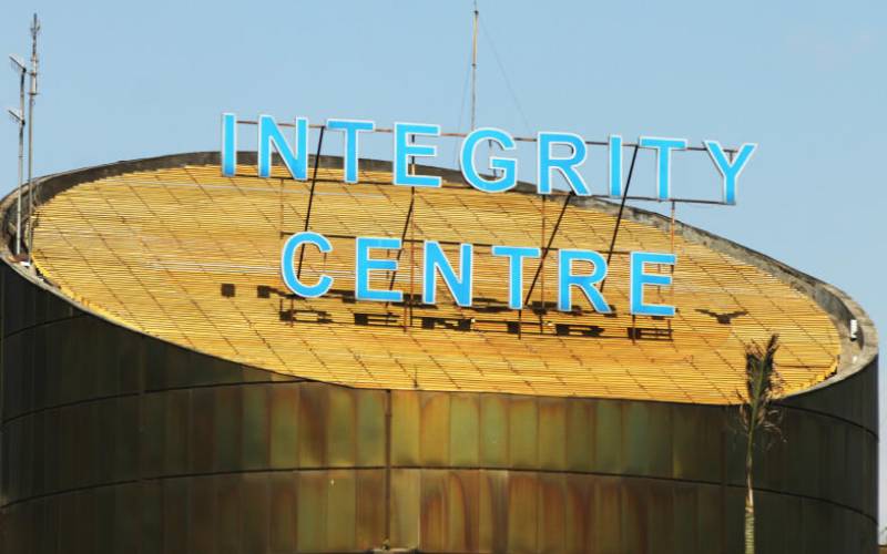 Two sub county police commanders arrested by EACC over bribery claims