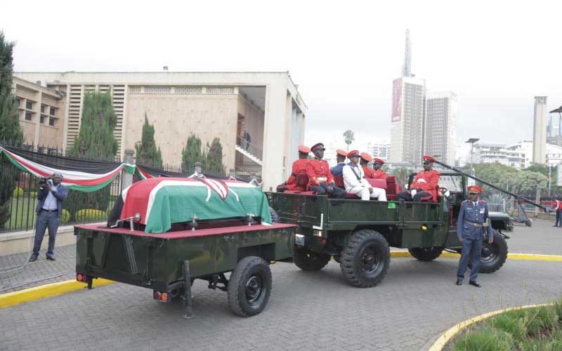Why Moi's body was carried on a gun carriage