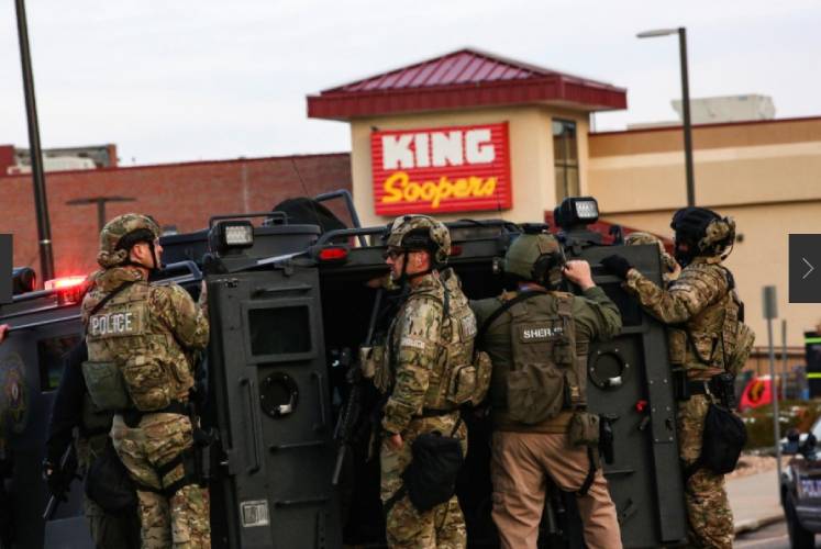 10 killed in mass shooting at Colorado grocery store, injured suspect in custody