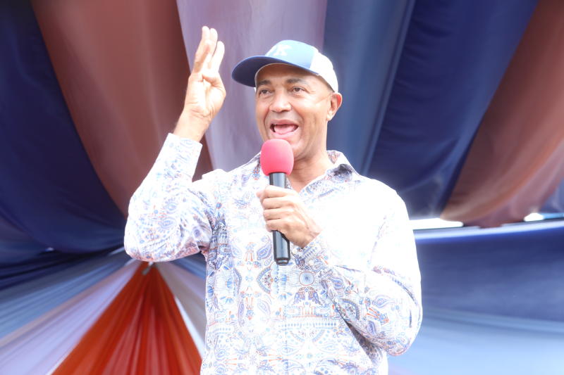 Attacking Uhuru will cost you votes, Peter Kenneth tells DP Ruto