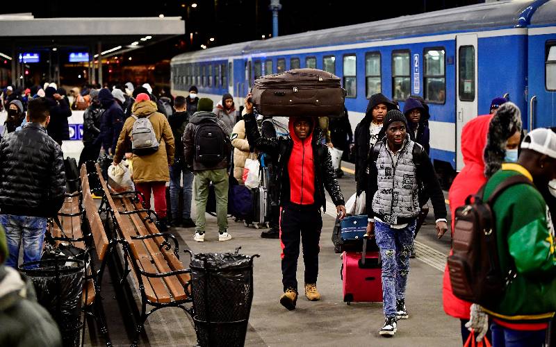 AU decries reports of ill treatment as Africans try to flee Ukraine