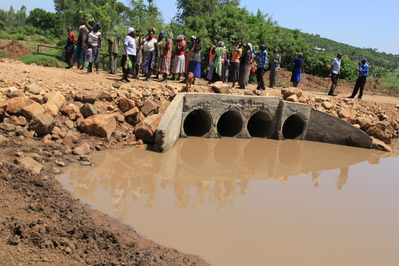 Homa Bay: New road hailed, but village demands bridge to prevent flooding