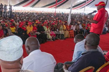 Is old dictatorship worming its way back or Uhuru is just angry?