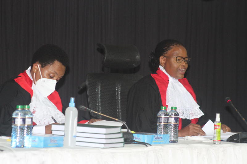 Judges give more time for parties, ‘friends’ get none