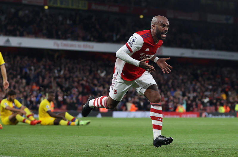 Last-gasp Lacazette earns Arsenal draw with Palace 