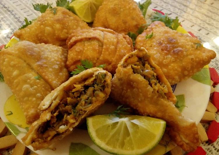 Man damages father's property over samosas