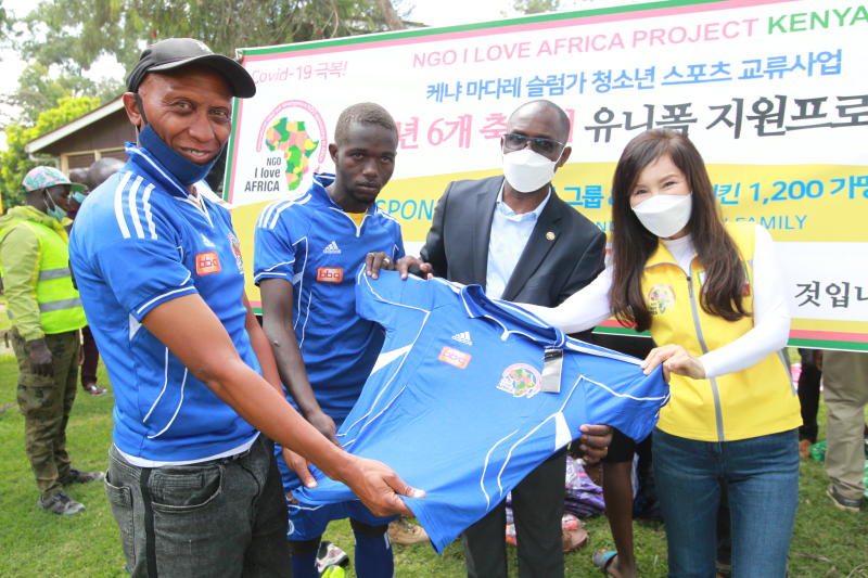 Mathare clubs now have every reason to smile with kits from ‘I Love Africa’
