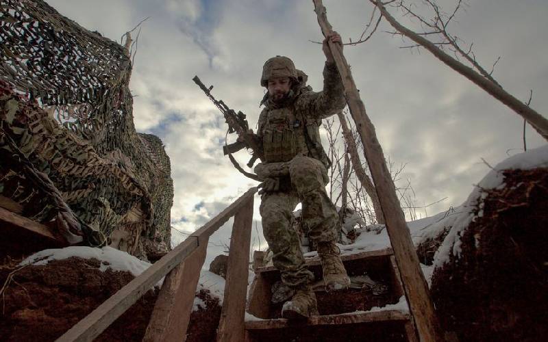 NATO sends reinforcements, U.S. puts troops on alert as Ukraine tensions rise