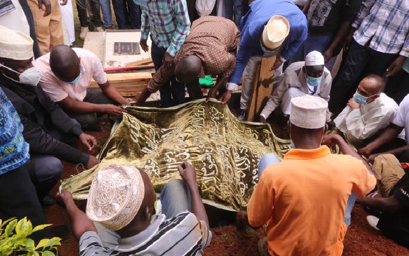 No pomp as Mama Sarah is laid to rest