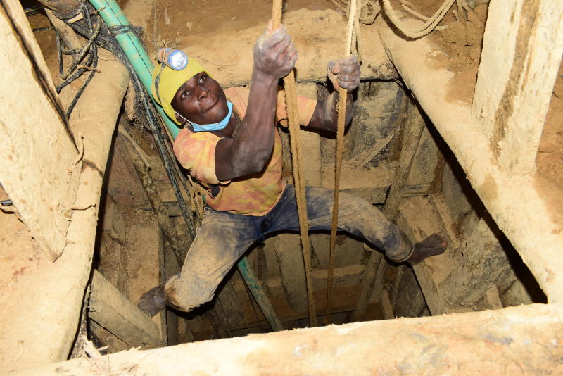 Suspended miners to get back licences