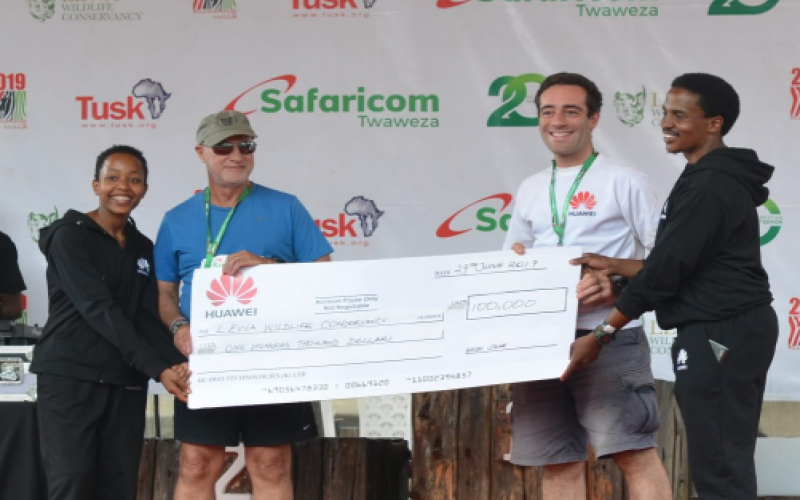 Huawei donates Sh10 million in support of Safaricom Marathon