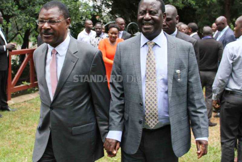 Leave me out of your issues, Raila to Wetang'ula