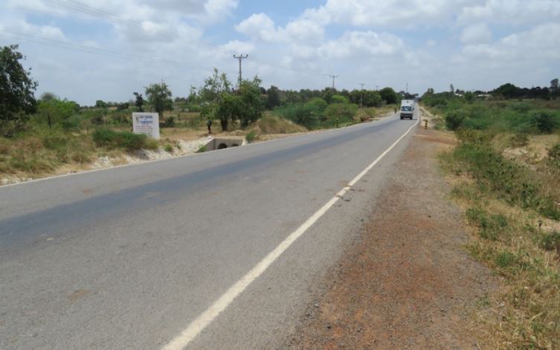 Sh2.4 billion road project breaks dawn for Bamba residents