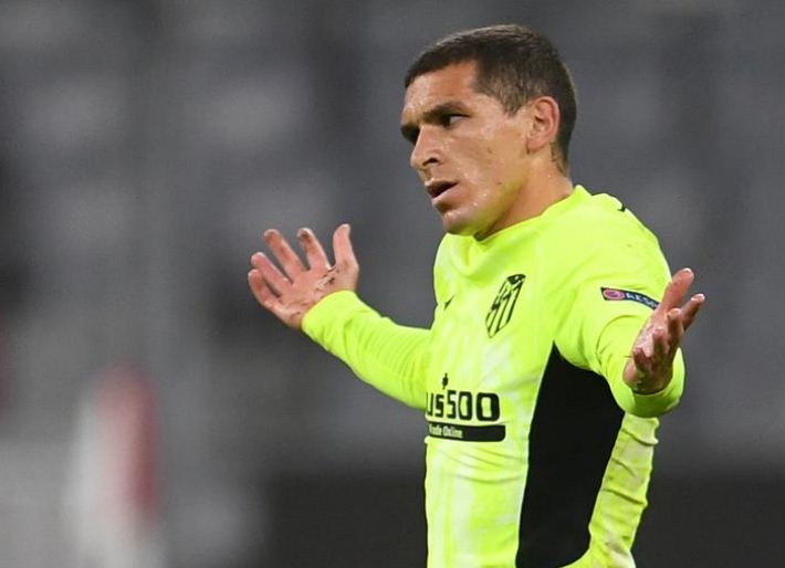 Atletico's Torreira tests positive for COVID-19