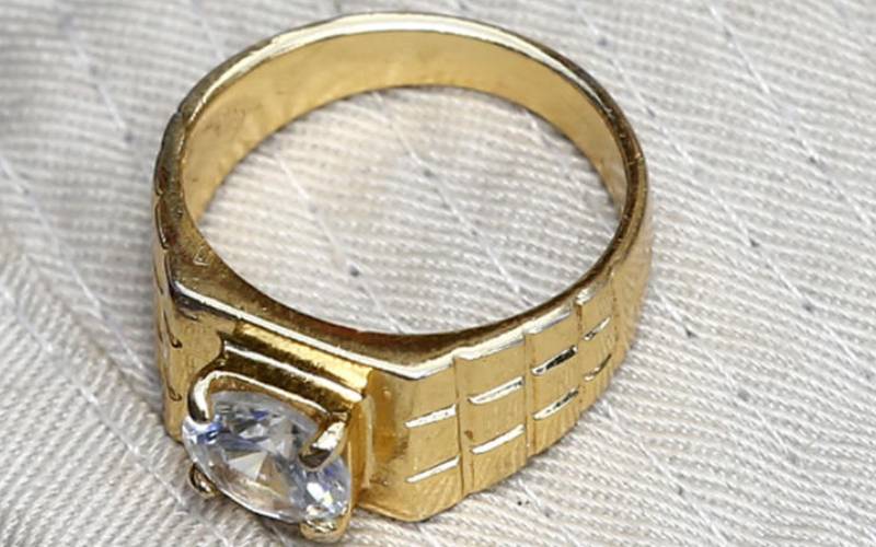 What to do with mans wedding ring hot sale after divorce