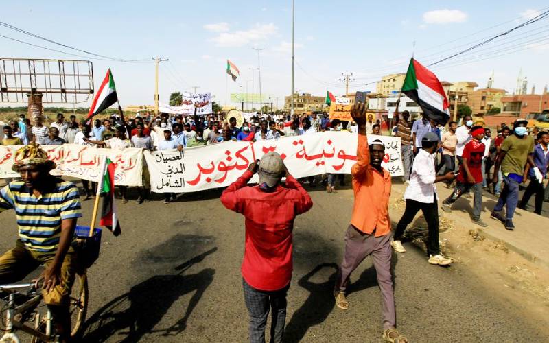 Saluran telepon seluler di dalam Sudan terputus sebelum protes yang direncanakan