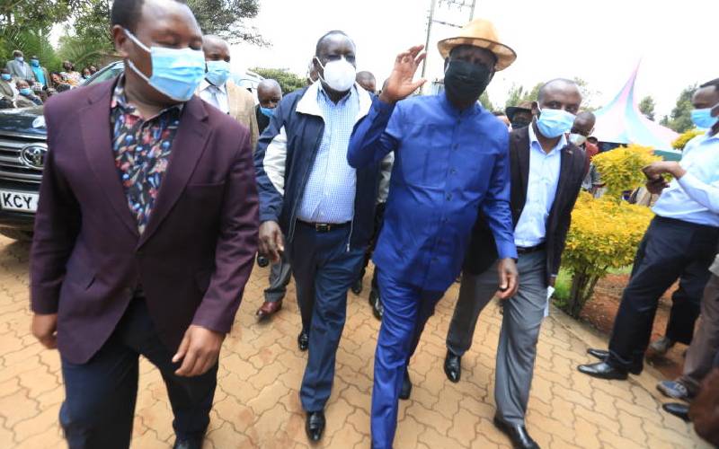 Raila makes light of ‘mganga’ remarks by rivals, says it means he’s a medic