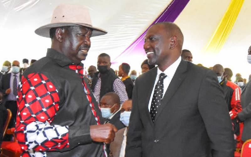 Raila queries Ruto's wealth and sacks of cash during rallies