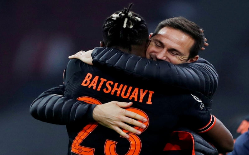 Batshuayi spurs Chelsea to victory against red-hot Ajax 
