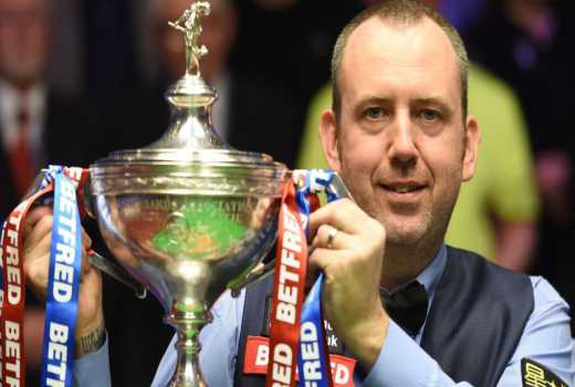 Williams strips NAKED in press conference after winning World Snooker Championship