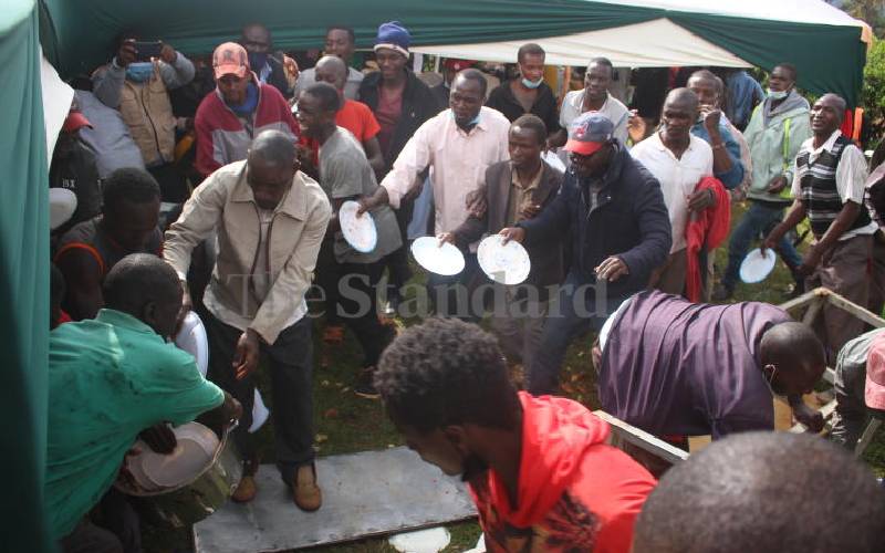 Some were eating from hotpots...