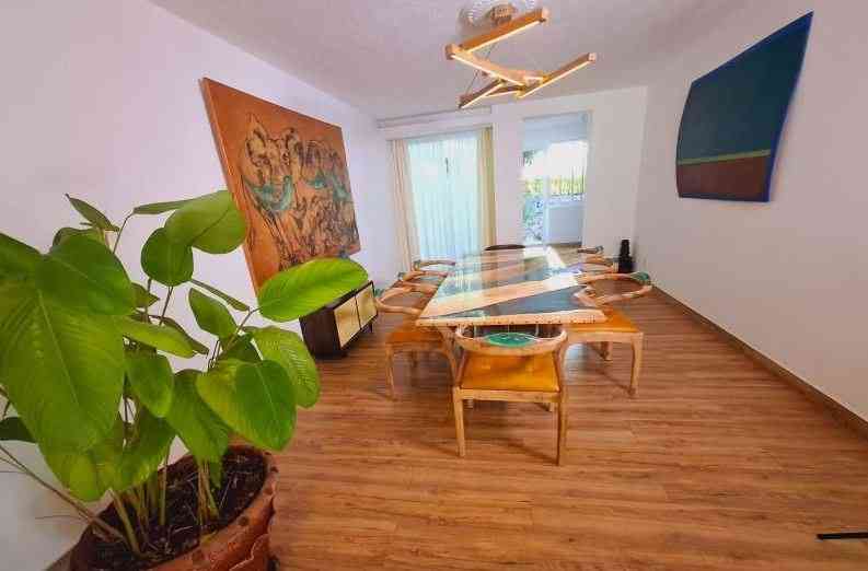 Art, luxury, elegance: The flawless home of top dermatologist, Dr Pranav Pancholi
