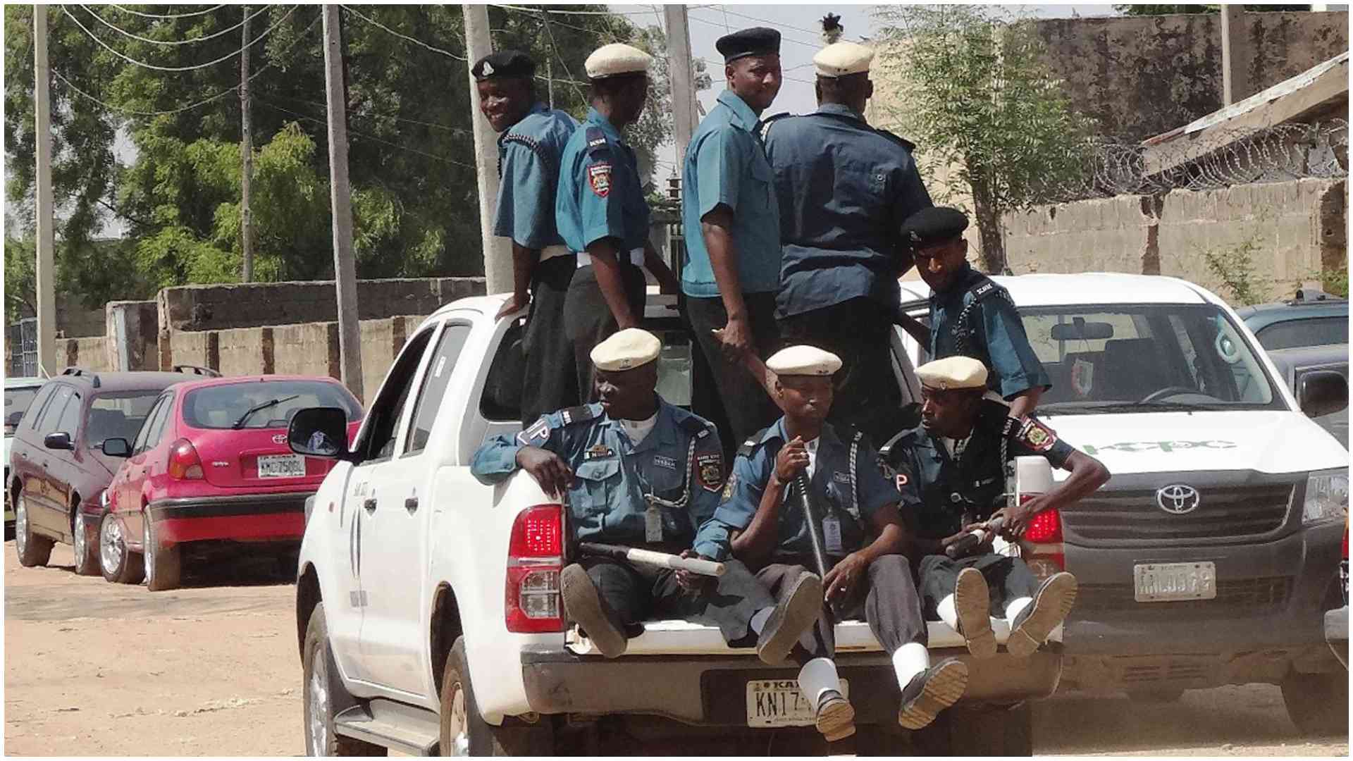 Police in Nigeria arrest nine muslims for eating on first day of Ramadan