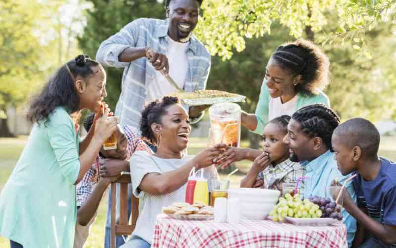 New generation of cool aunts making holidays special