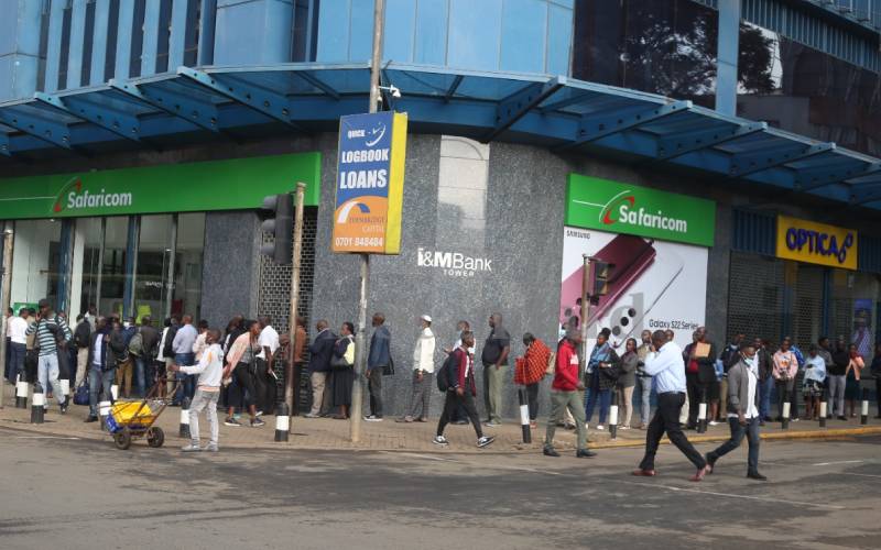 PHOTOS: Long queues as Kenyans rush to beat SIM card registration deadline - The Standard