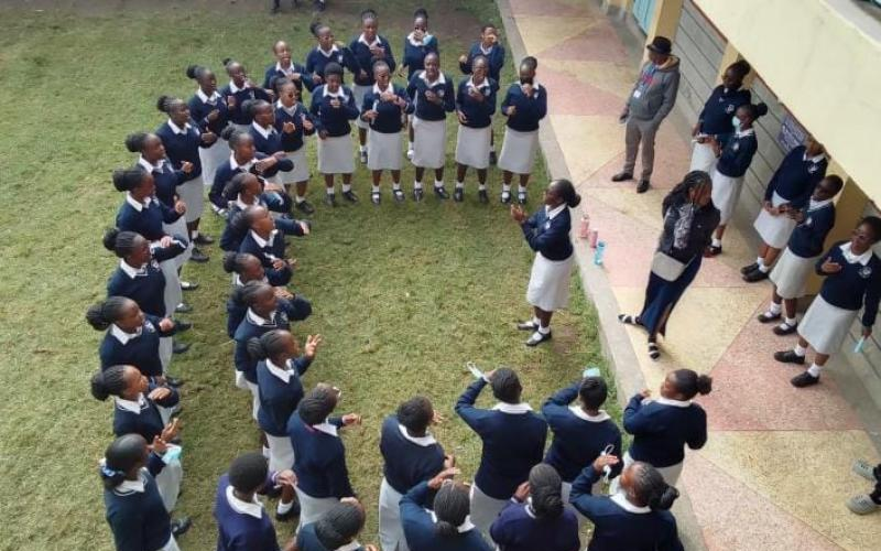 Bantu Somali: Refugee school in Kakuma uses music to preach peace