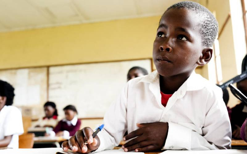 Una encuesta revela los motivos por los que miles de niños faltan al colegio