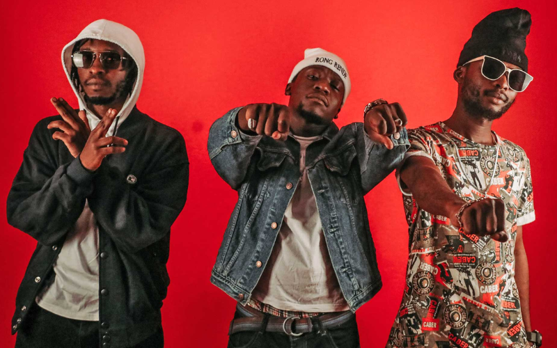 Domani Munga breaks down in tears, drops mic while performing 'Maproso'