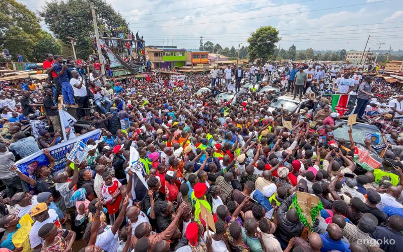 PHOTOS: Thousands throng Bungoma streets to receive Sifuna's Linda Mwananchi team