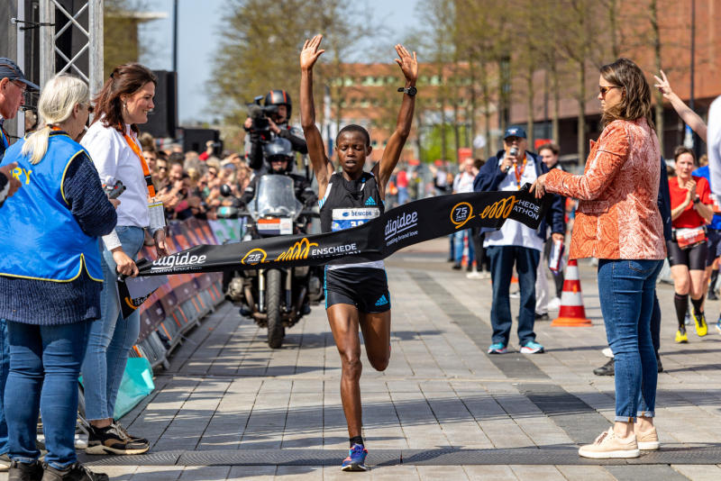 Kiptanui, Barsosio untuk memimpin tim maraton di Inggris: Olahraga standar
