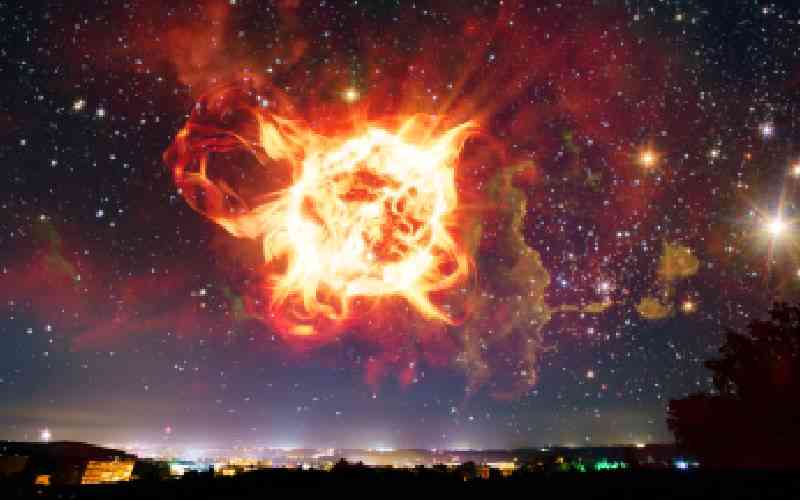 Una enorme explosión estelar aparece en el cielo en un evento único en la vida
