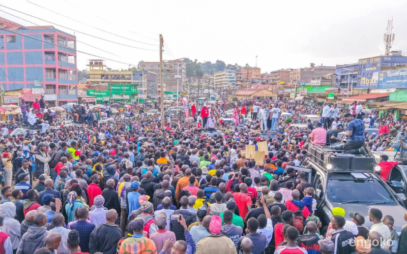 PHOTOS: Thousands throng Bungoma streets to receive Sifuna's Linda Mwananchi team