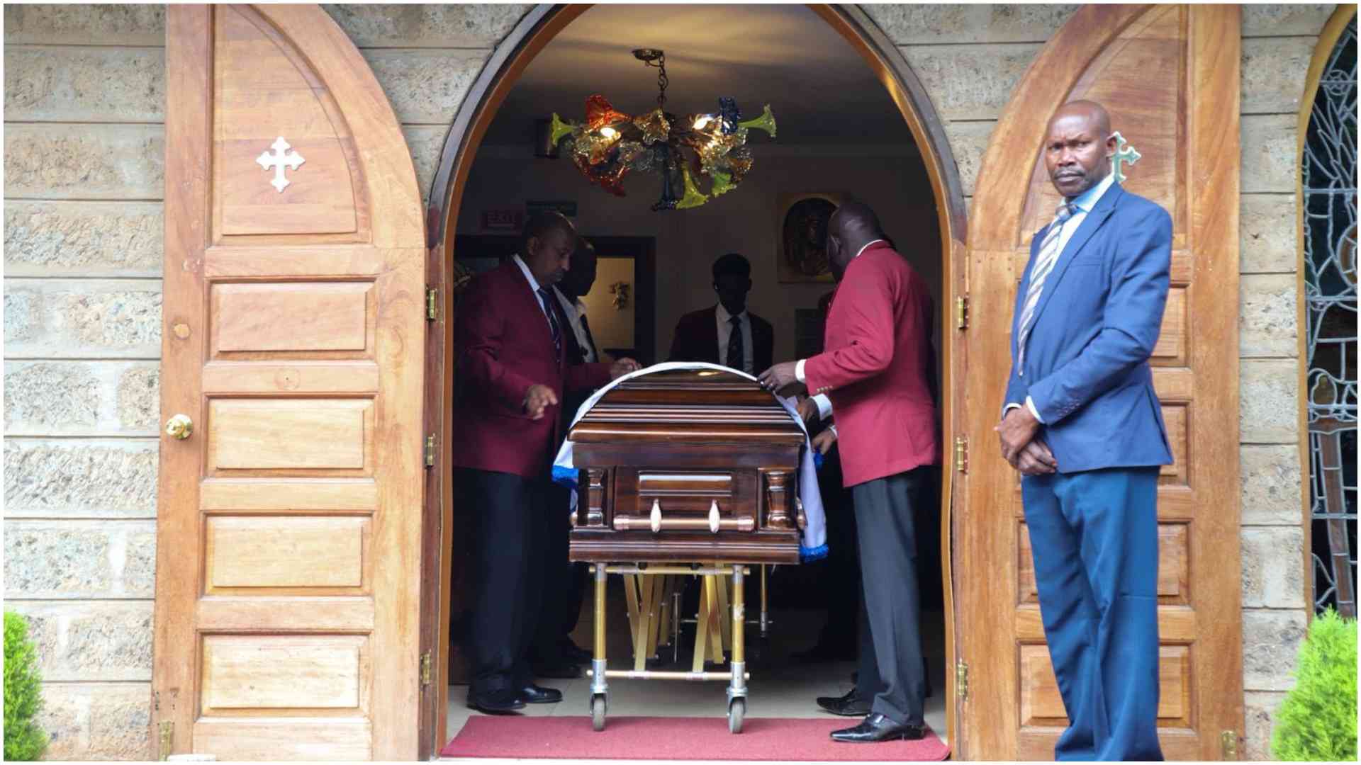 Photos: Sombre moments as leaders, family escort Ol Kalou MP Kiaraho home in Tigoni