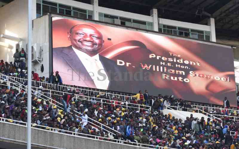 PHOTOS: Kasarani packed to the rafters, police ask Kenyans to watch ...