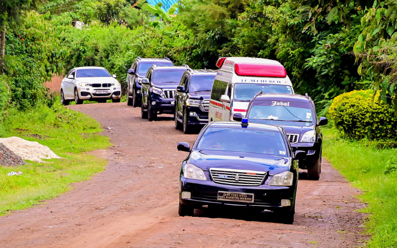 PHOTOS: Tears, grief as Karangu Muraya bids emotional farewell to brother Kariithi
