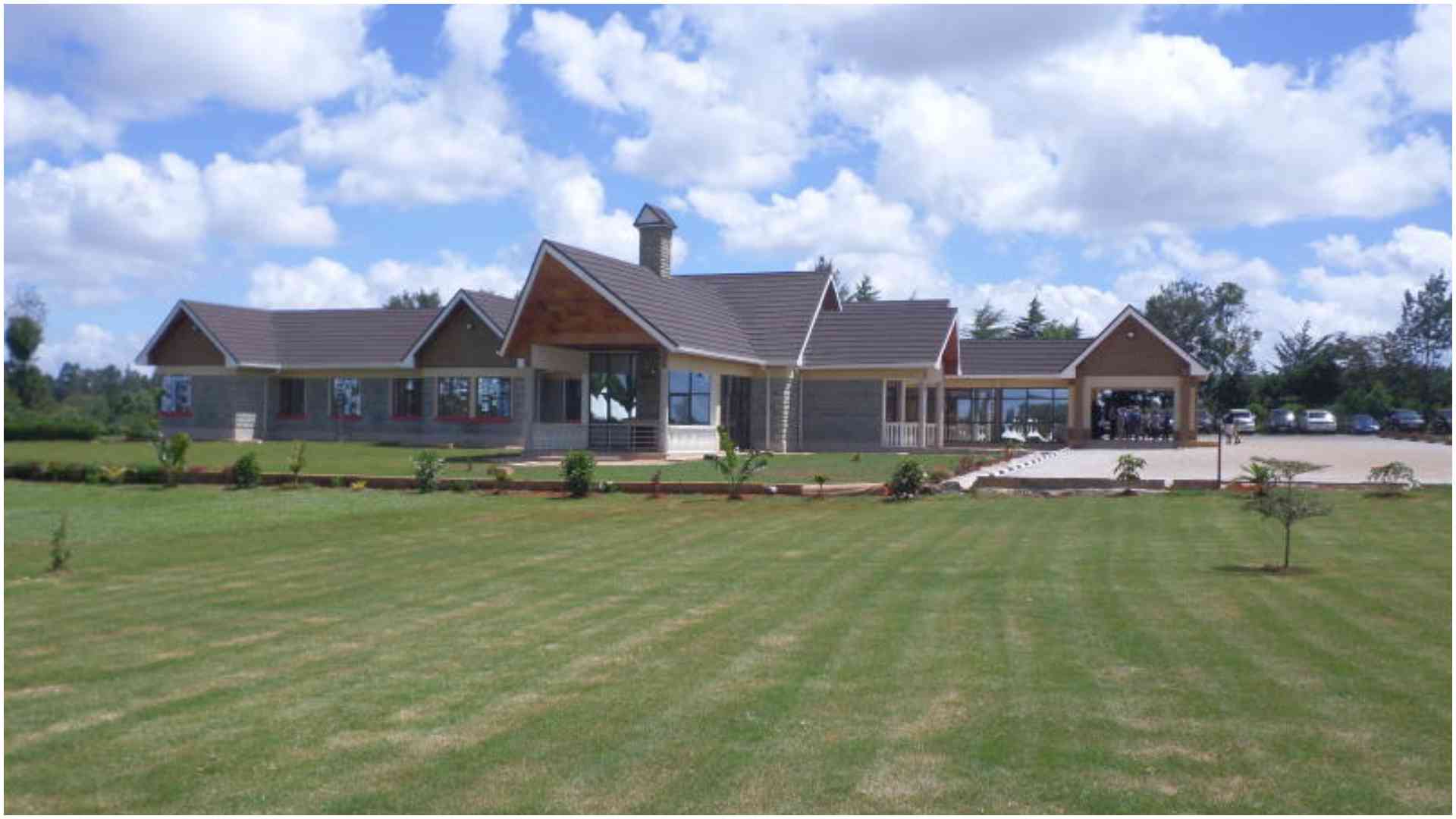 Sudi's palatial home in Kapseret